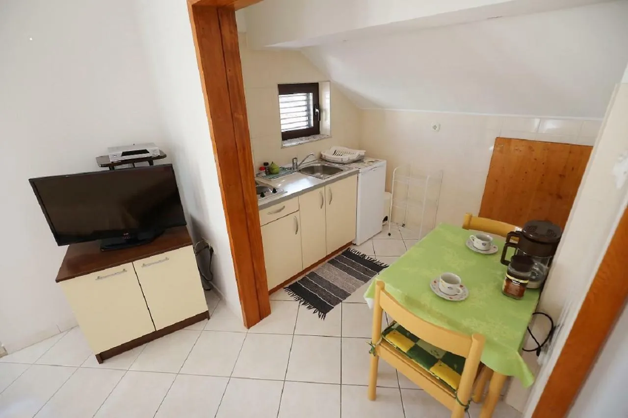 Studio Apartments Pavin Zadar